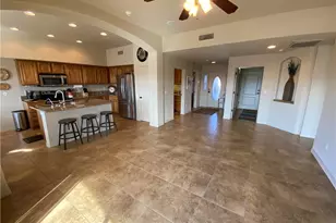 890 Florence Ave, Bullhead City, AZ 86429 - Photo 7