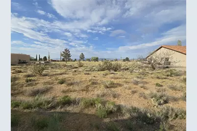 7663 E Mesa Vista Drive, Kingman, AZ 86401 - Photo 1