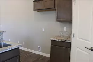 6048 W Shipp Dr, Golden Valley, AZ 86413 - Photo 23