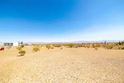 2304 S Estrella Road, Golden Valley, AZ 86413 - Photo 15