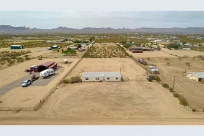 693 Horse Mesa Road, Golden Valley, AZ 86413 - Photo 7