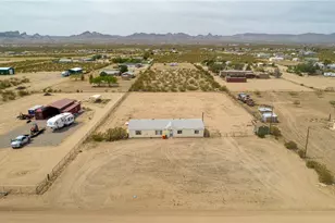 693 Horse Mesa Rd, Golden Valley, AZ 86413 - Photo 7