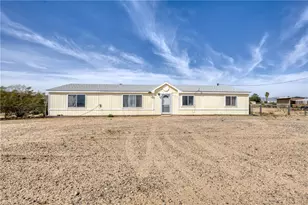 693 Horse Mesa Rd, Golden Valley, AZ 86413 - Photo 1