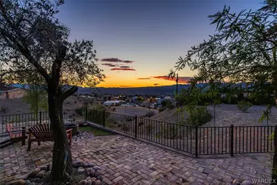 1718 Hilltop Circle, Bullhead City, AZ 86442 - Photo 53