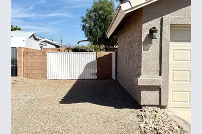 5218 S Amber Sands Drive, Fort Mohave, AZ 86426 - Photo 5