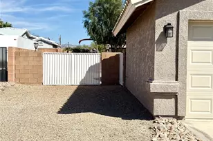 5218 S Amber Sands Dr, Fort Mohave, AZ 86426 - Photo 5