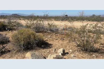 333 S S Whispering Winds Rd, Yucca, AZ 86438 - Photo 11