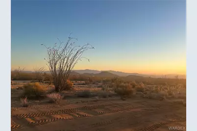 333 S S Whispering Winds Rd, Yucca, AZ 86438 - Photo 5