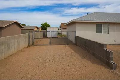 3247 Calumet Avenue, Kingman, AZ 86401 - Photo 11