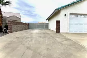 2027 E Sandtrap Ln, Fort Mohave, AZ 86426 - Photo 3