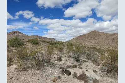 Unk N Zuni, Golden Valley, AZ 86413 - Photo 1