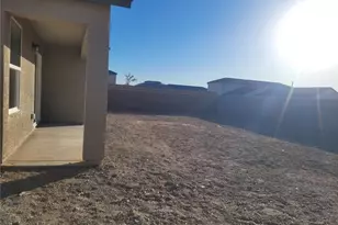 5665 S Cypress Ave, Fort Mohave, AZ 86426 - Photo 15