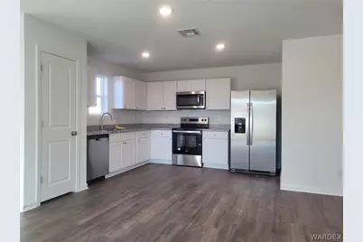 5665 S Cypress Avenue, Fort Mohave, AZ 86426 - Photo 3