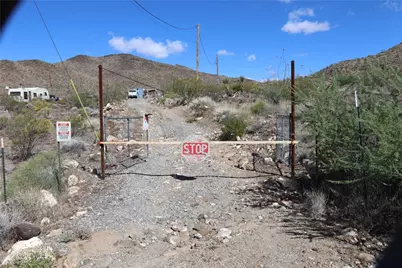 6405 N Carrizo Road, Golden Valley, AZ 86413 - Photo 3