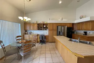 2516 Golf Dr, Kingman, AZ 86401 - Photo 5