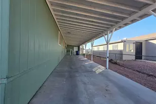 546 Roadrunner Dr, Bullhead City, AZ 86442 - Photo 11