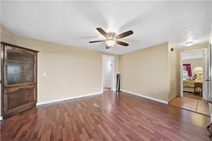 2334 E Riverview Cir, Bullhead City, AZ 86442 - Photo 9