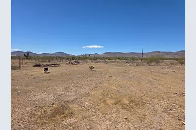 4495 N Drake Road, Golden Valley, AZ 86413 - Photo 23