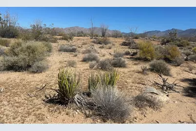 280 S Arapaho, Yucca, AZ 86438 - Photo 5