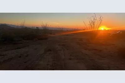 280 S Arapaho, Yucca, AZ 86438 - Photo 13