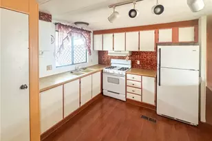 595 Terrace Dr, Bullhead City, AZ 86442 - Photo 3