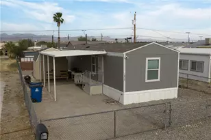 1830 Hualapai Dr, Bullhead City, AZ 86442 - Photo 1
