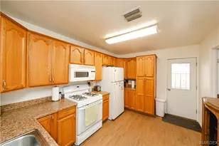3589 E Bluebird Ln, Kingman, AZ 86409 - Photo 9