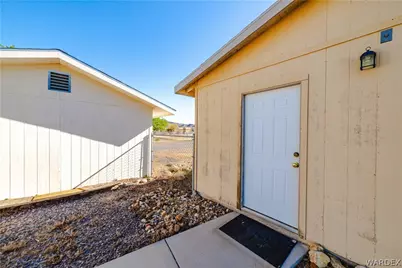 3176 W Malibu Road, Golden Valley, AZ 86413 - Photo 29