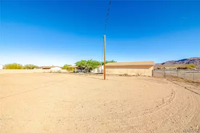 3176 W Malibu Road, Golden Valley, AZ 86413 - Photo 47