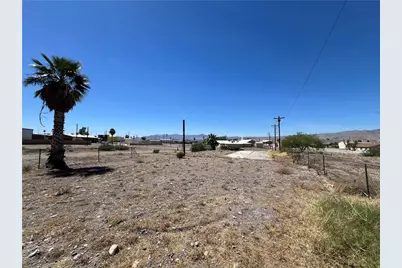 1692 Shamrock Road, Bullhead City, AZ 86442 - Photo 11