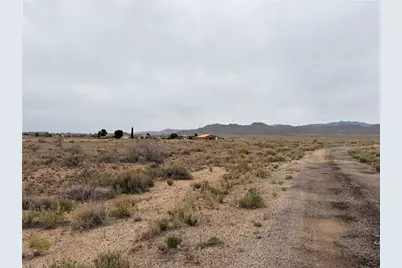 7470 Turtle Bank Dr, Kingman, AZ 86401 - Photo 3