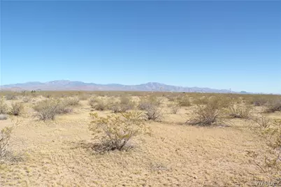 3693 Ironwood Road, Golden Valley, AZ 86413 - Photo 11