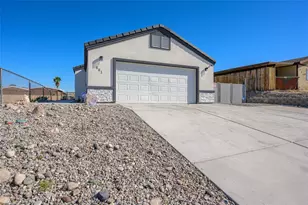 881 Palo Verde Dr, Bullhead City, AZ 86442 - Photo 1