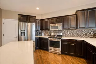 2729 Sanctuary Dr, Bullhead City, AZ 86442 - Photo 17