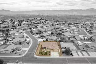 2729 Sanctuary Dr, Bullhead City, AZ 86442 - Photo 3