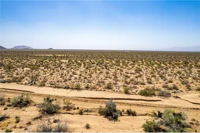 243-19-018 E Arroyo Road, Yucca, AZ 86438 - Photo 19