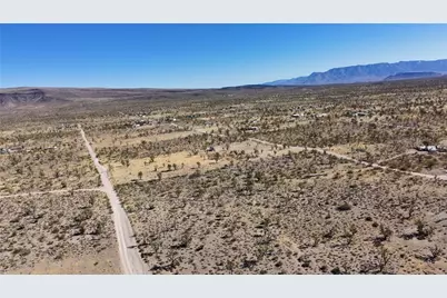 18048 N Lost Mine Drive, Dolan Springs, AZ 86441 - Photo 37