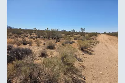 171 & 172 S Nash Road #13/22 & 23, Yucca, AZ 86438 - Photo 3