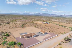 4568 W Scott Dr, Golden Valley, AZ 86413 - Photo 27