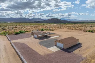 4568 W Scott Dr, Golden Valley, AZ 86413 - Photo 25