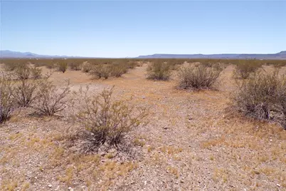 4597 S Flint Road, Golden Valley, AZ 86413 - Photo 13