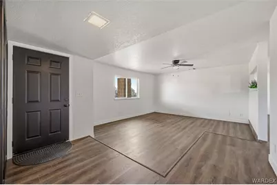 2332 Hummingbird Lane, Bullhead City, AZ 86442 - Photo 11