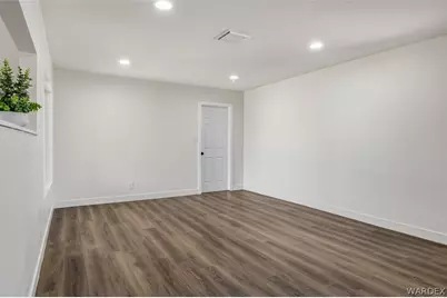 2332 Hummingbird Lane, Bullhead City, AZ 86442 - Photo 17