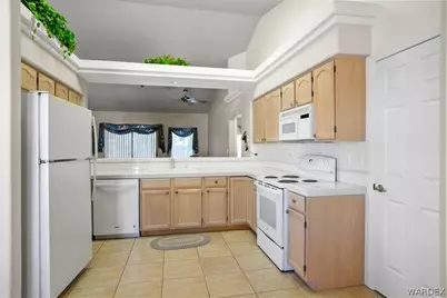 3737 Siesta Drive, Bullhead City, AZ 86442 - Photo 9