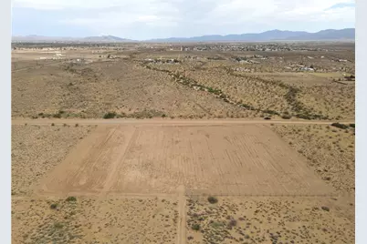 306-24-061C W Bolsa Drive, Golden Valley, AZ 86413 - Photo 19