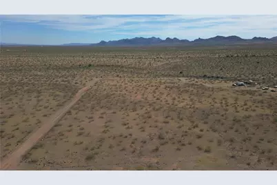 3689 N Glenbar Road, Golden Valley, AZ 86413 - Photo 33