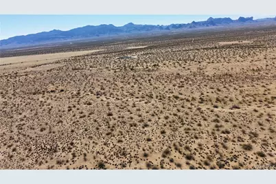 2884 S Manzanita Road, Golden Valley, AZ 86413 - Photo 5