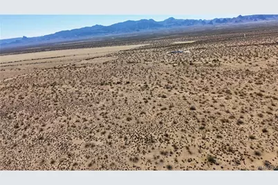 2884 S Manzanita Road, Golden Valley, AZ 86413 - Photo 7