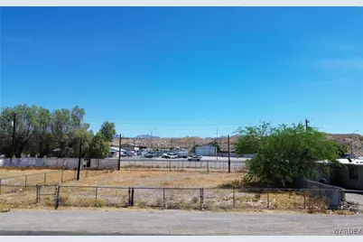 466 Long Avenue, Bullhead City, AZ 86429 - Photo 5