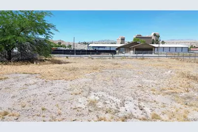 466 Long Avenue, Bullhead City, AZ 86429 - Photo 9